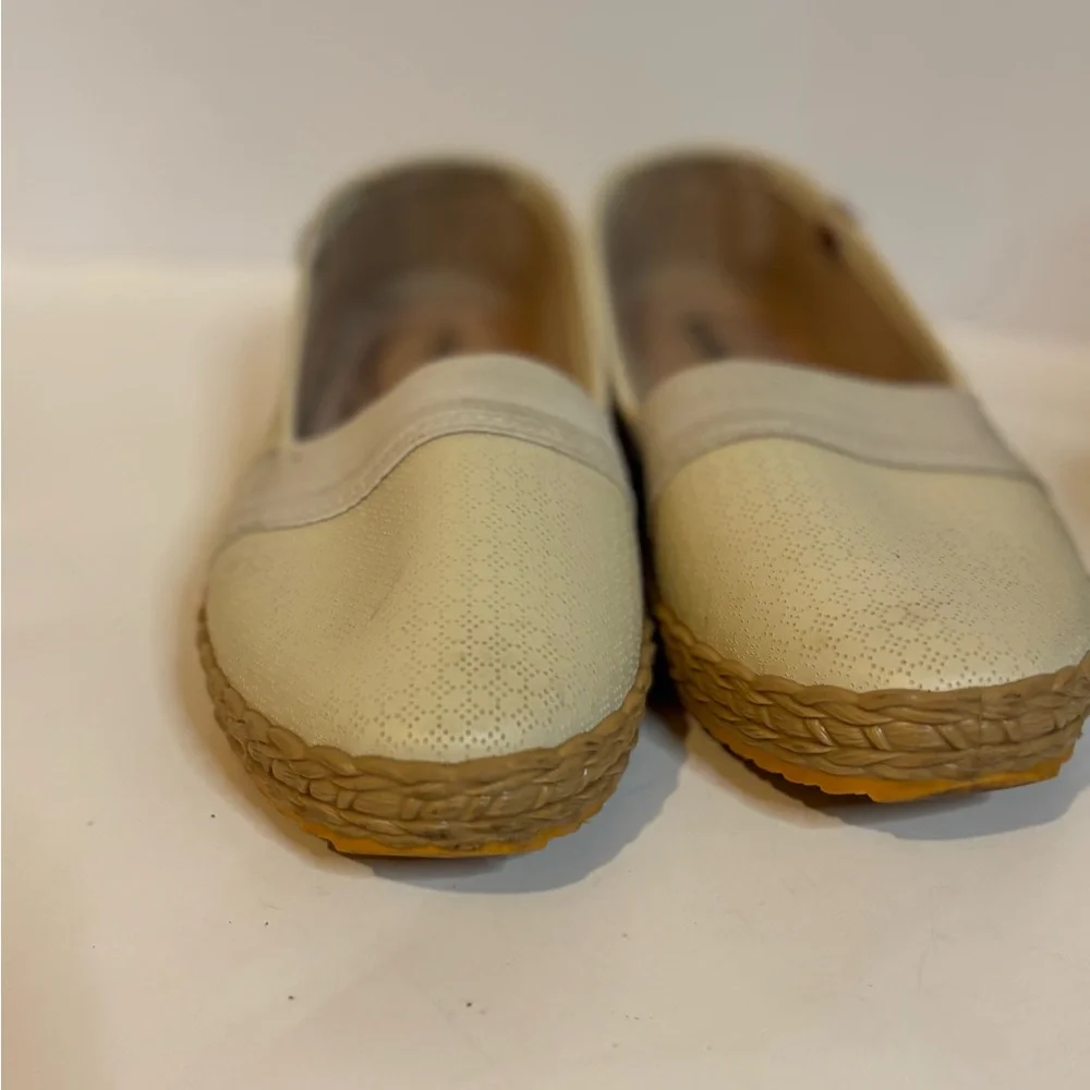 Moleca Elegant Cream Espadrilles for Women - Picture 6 of 10